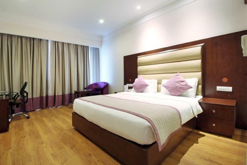 Jp Hotel & Resorts Ню Делхи Екстериор снимка